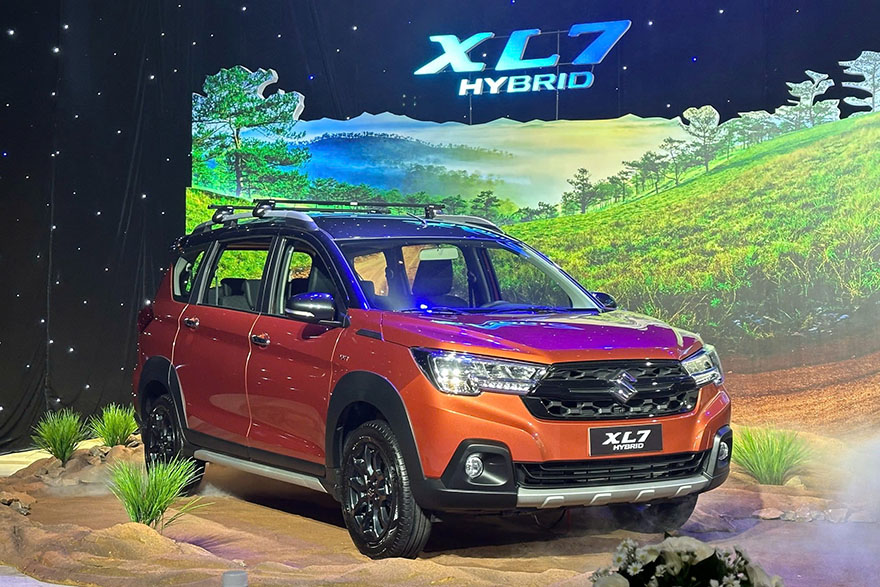 duy-nhat-mau-xe-suzuki-xl7-hybrid-co-muc-tang-truong-cao-trong-thang-2-2025-1