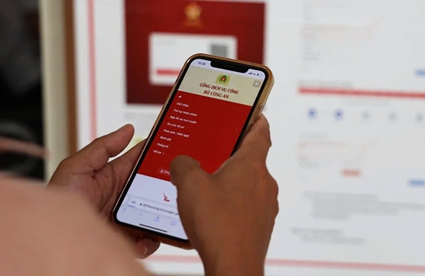 NGƯỜI DÂN CÓ THỂ ĐỔI BẰNG LÁI XE ONLINE THÔNG QUA CỔNG DỊCH VỤ CÔNG