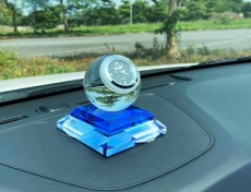 NHỮNG ĐỒ VẬT DỄ BIẾN THÀNH "BOM NỔ CHẬM" TRONG Ô TÔ MÙA NẮNG NÓNG