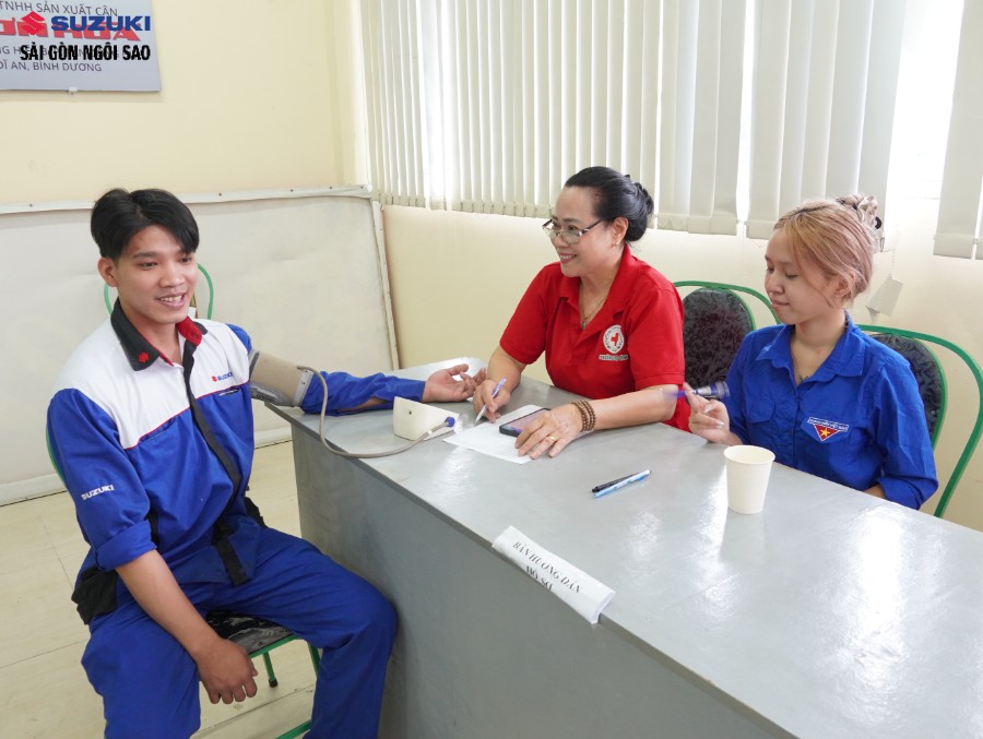 hien-mau-saigonngoisao_10