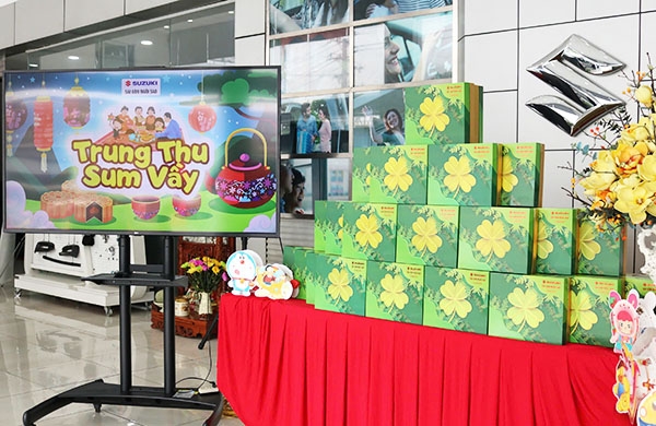 TRUNG THU 2025 : TRUNG THU SUM VẦY CÙNG GIA ĐÌNH SÀI GÒN NGÔI SAO