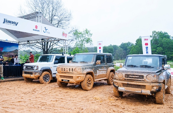 BỘ BA SUZUKI ĐẠP GIÓ RẼ MƯA TẠI ĐỒNG MÔ Ở PVOIL CUP 2025