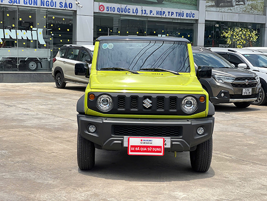 suzuki-jimny-vang-noc-den-model-2024-xe-moi-dang-ky-2025-1