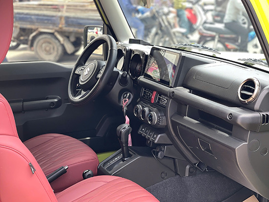 suzuki-jimny-vang-noc-den-model-2024-xe-moi-dang-ky-2025-10