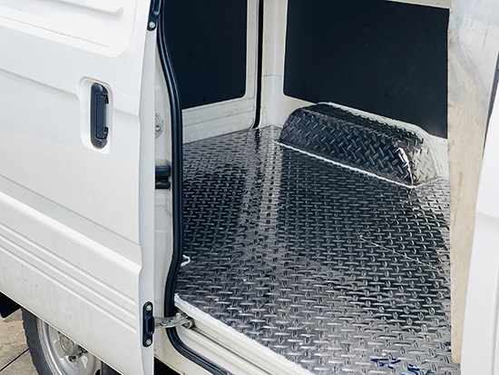 suzuki-blind-van-580kg-2022-odo-8000km-6
