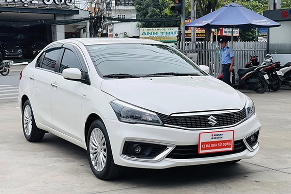 SUZUKI CIAZ TRẮNG MODEL 2022 - ĐĂNG KÝ 2023 - XE MỚI ODO THẤP