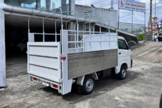Xe tải Suzuki Carry Pro thùng mui bạt bửng nâng